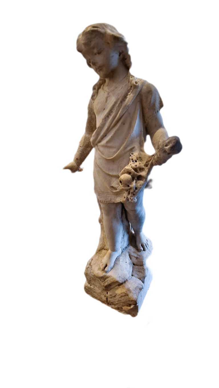 BackgroundEraser 20250502 1731240331 Jeune Figure Allégorique en Marbre de Carrare – Italie, XIXe siècle