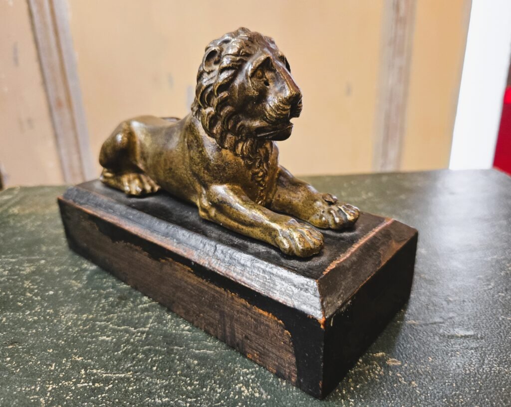20250703 113352 Petit lion en bronze XVIIIème 20250703 113352 Petit lion en bronze XVIIIème