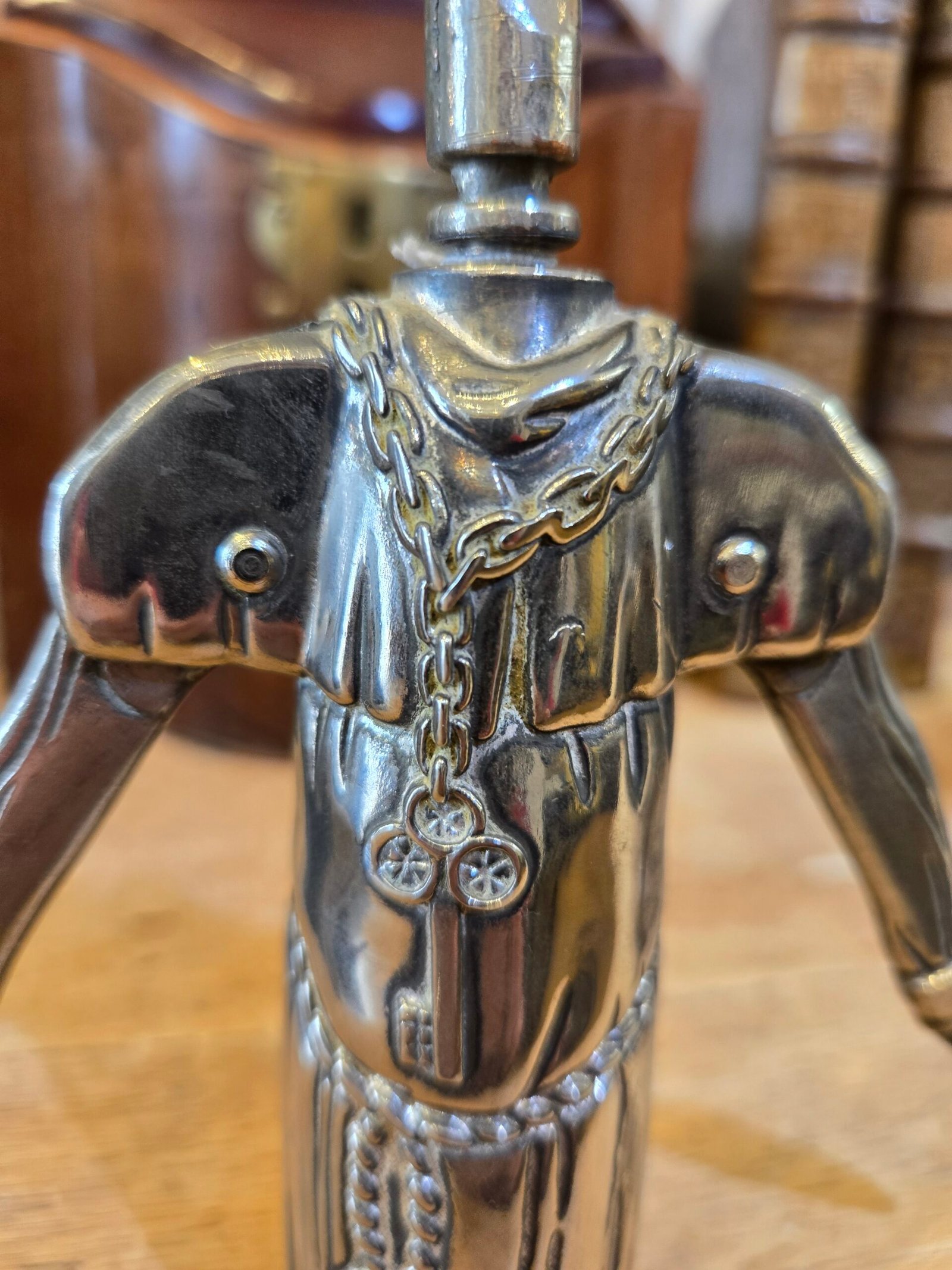 20250719 153539 SCALED TIRE-BUCH "The monk" silver copper 20250719 153539 SCALED TIRE-BUCH "The monk" silver copper