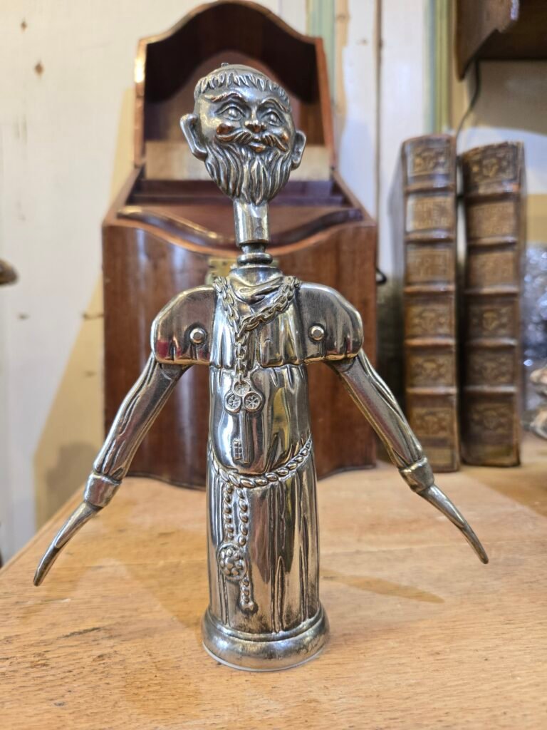 20250719 153625 Corks shoot "The Monk" silver copper 20250719 153625 Corks shoot "The Monk" silver copper