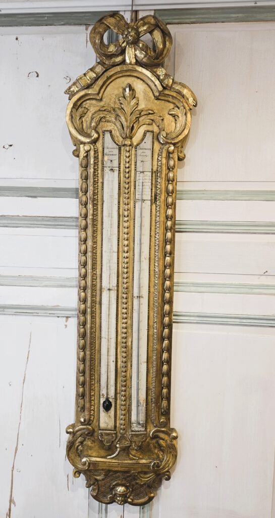 20250905 152833 Grand baromètre -thermomètre en bois doré du début du XIXème siècle 20250905 152833 Grand baromètre -thermomètre en bois doré du début du XIXème siècle