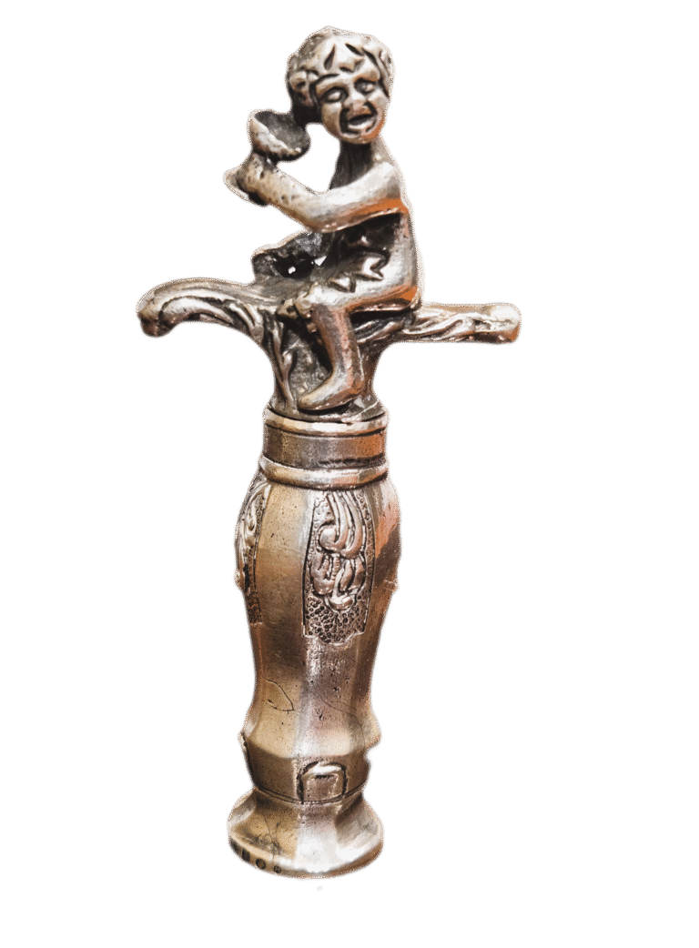 BackgroundEraser 20250919 164016052 Tire-bouchon en argent figurant Bacchus – Londres 1887