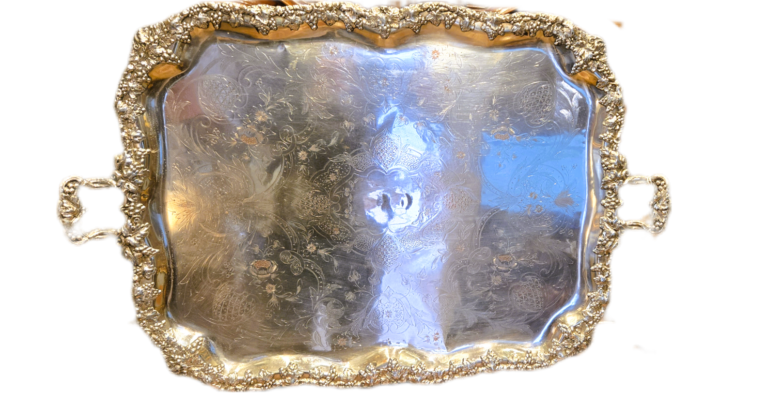 BackgroundEraser 20260213 151716464 1 Grand plateau de réception en cuivre argenté à décor de vigne – XIXᵉ siècle