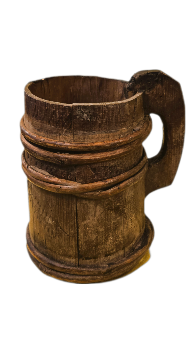 BackgroundEraser 20260321 180540321 Chope rustique en bois – Art populaire montagnard – XIXe siècle