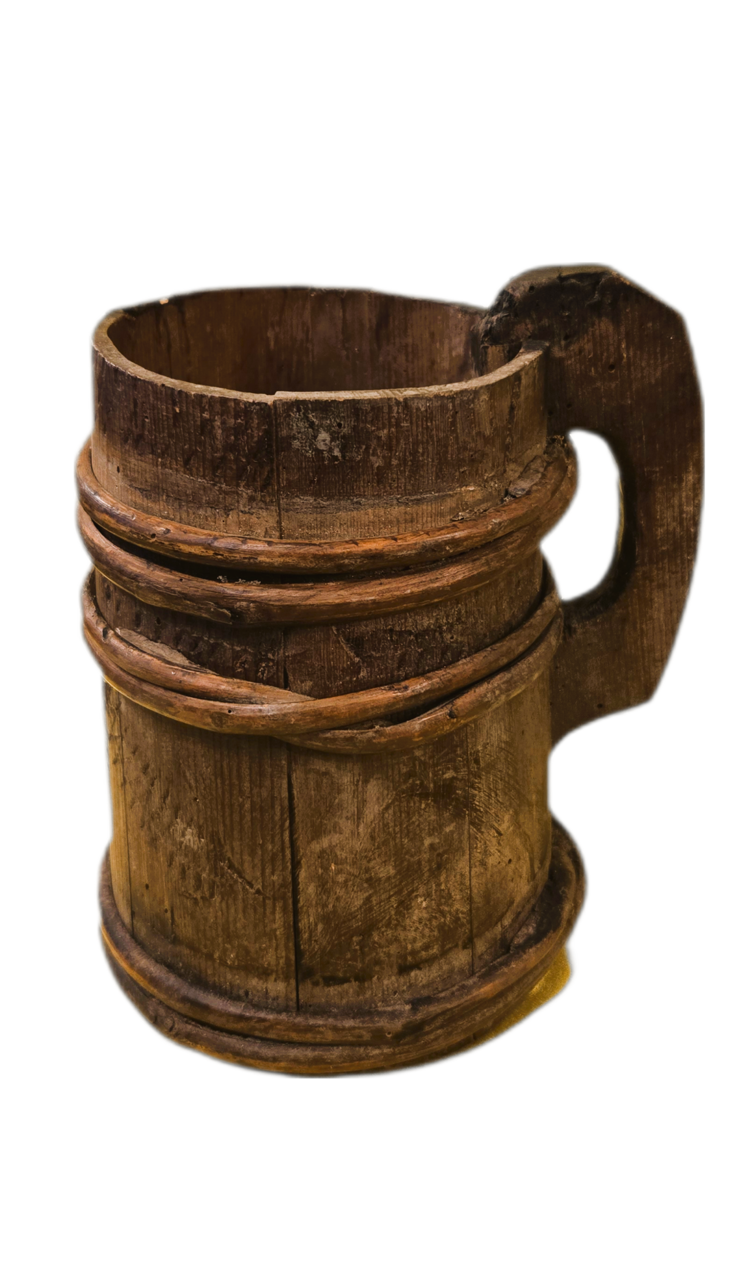 BackgroundEraser 20260321 180540321 scaled Chope rustique en bois – Art populaire montagnard – XIXe siècle