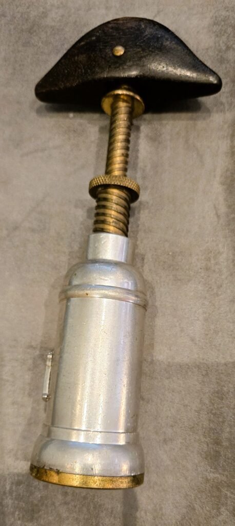 20260403 155742 2 Tire-bouchon à cocarde 20260403 155742 2 Tire-bouchon à cocarde