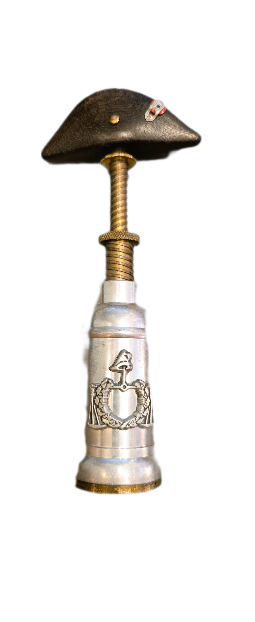 BackgroundEraser 20260403 155859586 scaled Tire-bouchon à cocarde