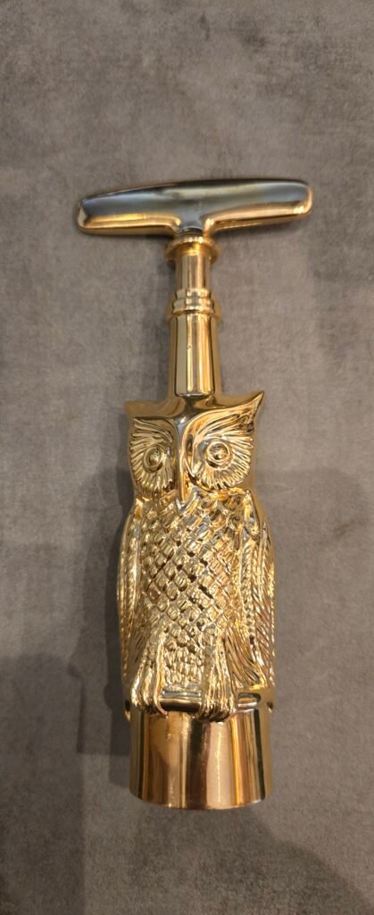 20260606 113246 Tire- bouchon Chouette ou Hibou plaqué or 20260606 113246 Tire- bouchon Chouette ou Hibou plaqué or